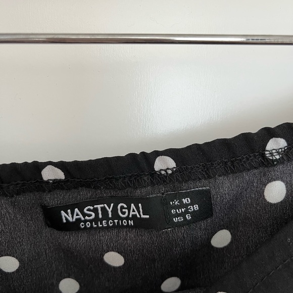 Nasty Gal off the shoulder polka dot dress. Size 6 - Picture 3 of 5